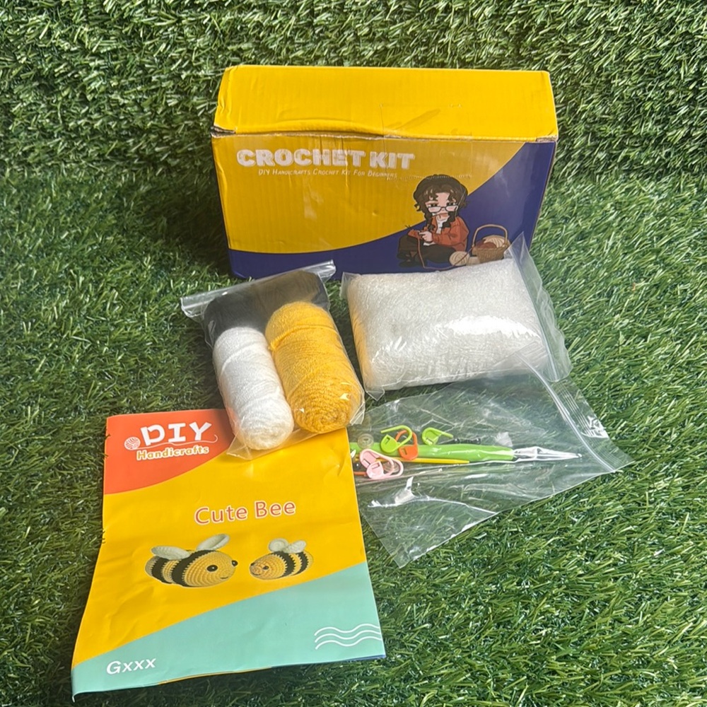 Cute Bee Crochet Kit - Yellow and White NIB